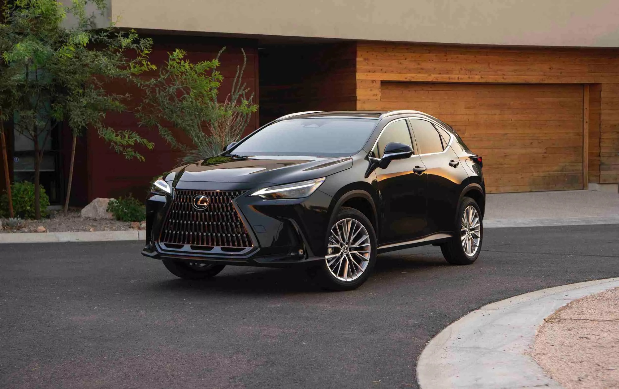 Lexus NX 2026 phiên bản hybrid