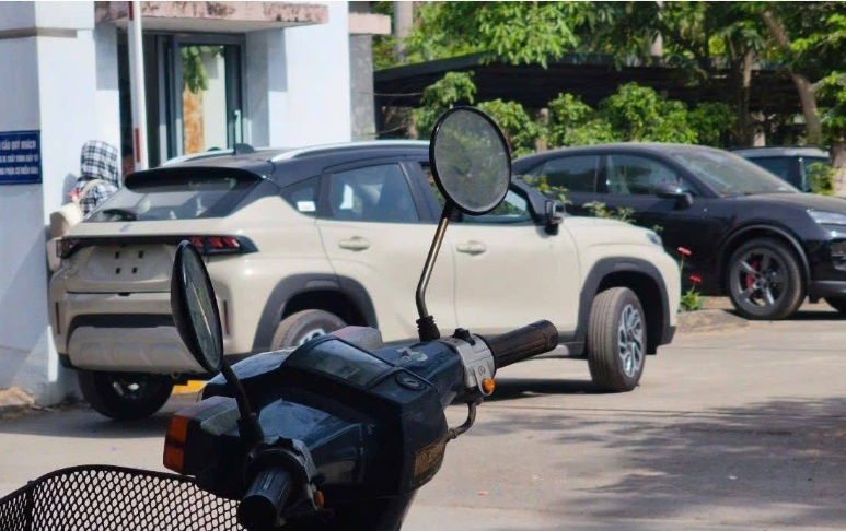 Chiếc Suzuki Fronx bị bắt gặp tại Việt Nam