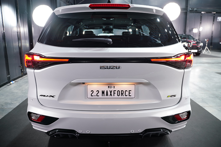 Ngoại thất thiết kế hiện đại Isuzu mu-X