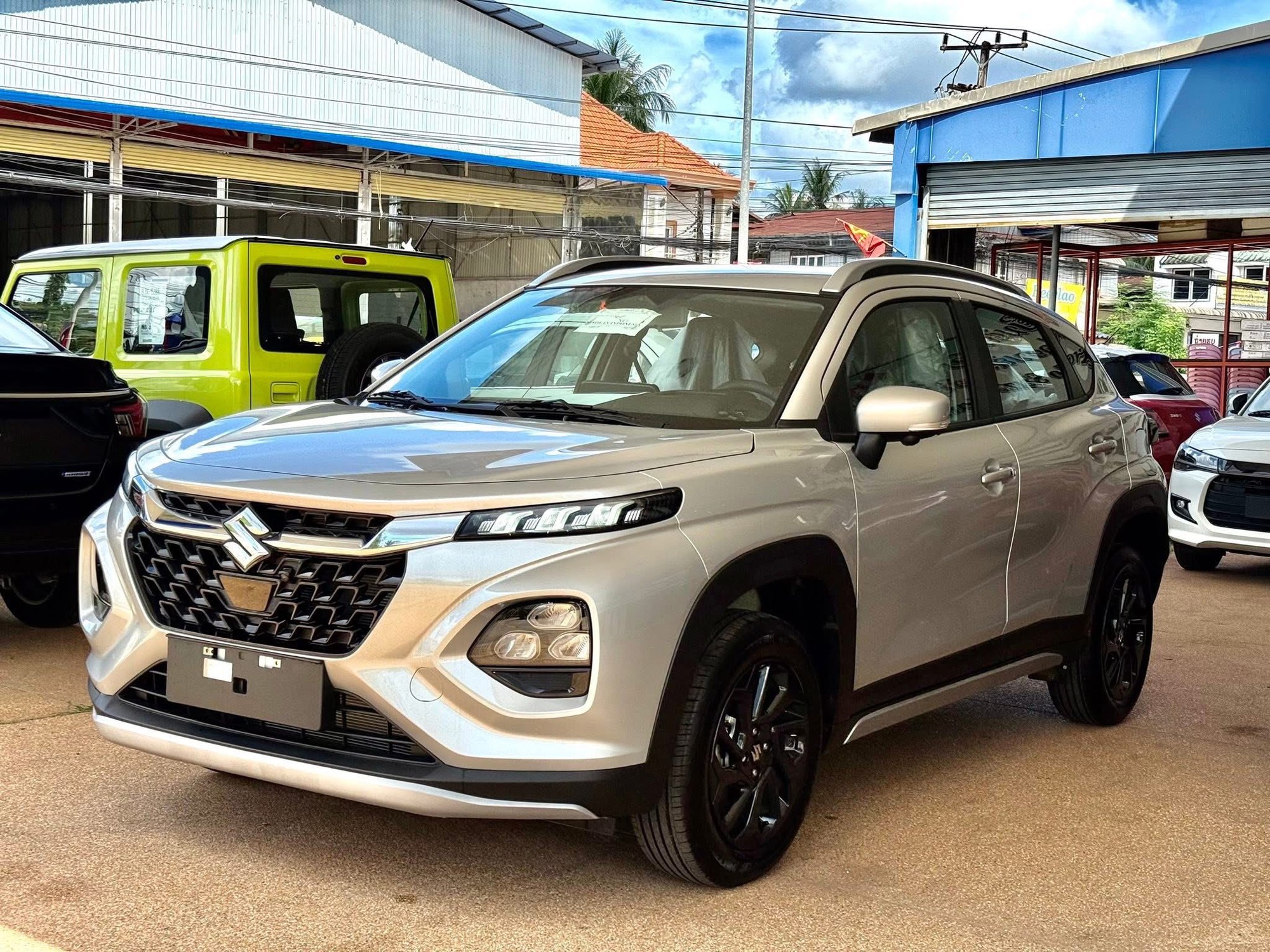 Xe hybrid sắp ra mắt đa dạng về mẫu mã và công nghệ