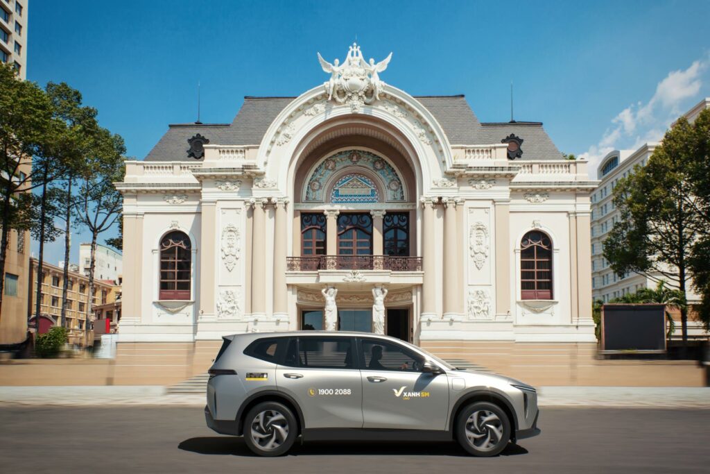 Tổng Giám đốc chia sẻ về dịch vụ taxi điện 7 chỗ Lãnh đạo công ty phát biểu về taxi điện 7 chỗ