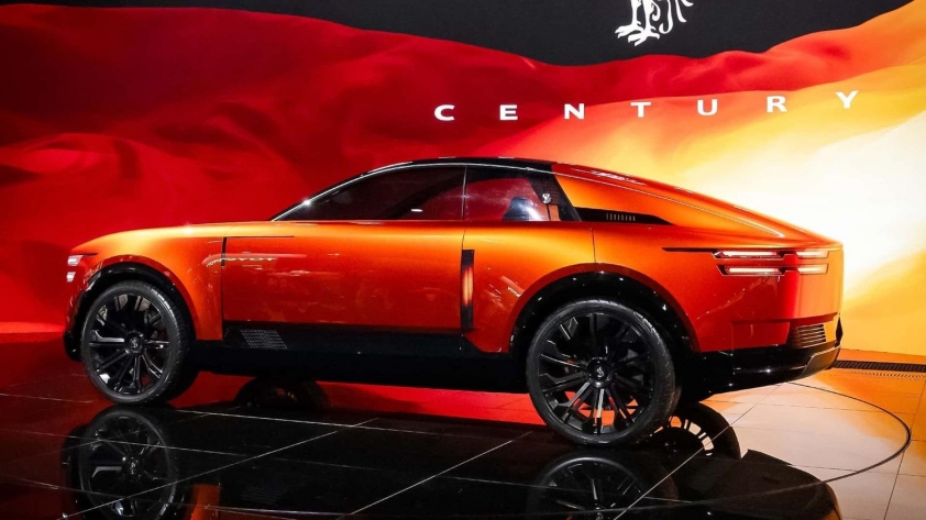 Góc nhìn ngoại thất xe Century Coupe