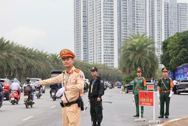 Hướng dẫn phân luồng giao thông tạm thời Biển chỉ dẫn phân luồng giao thông tại Hà Nội