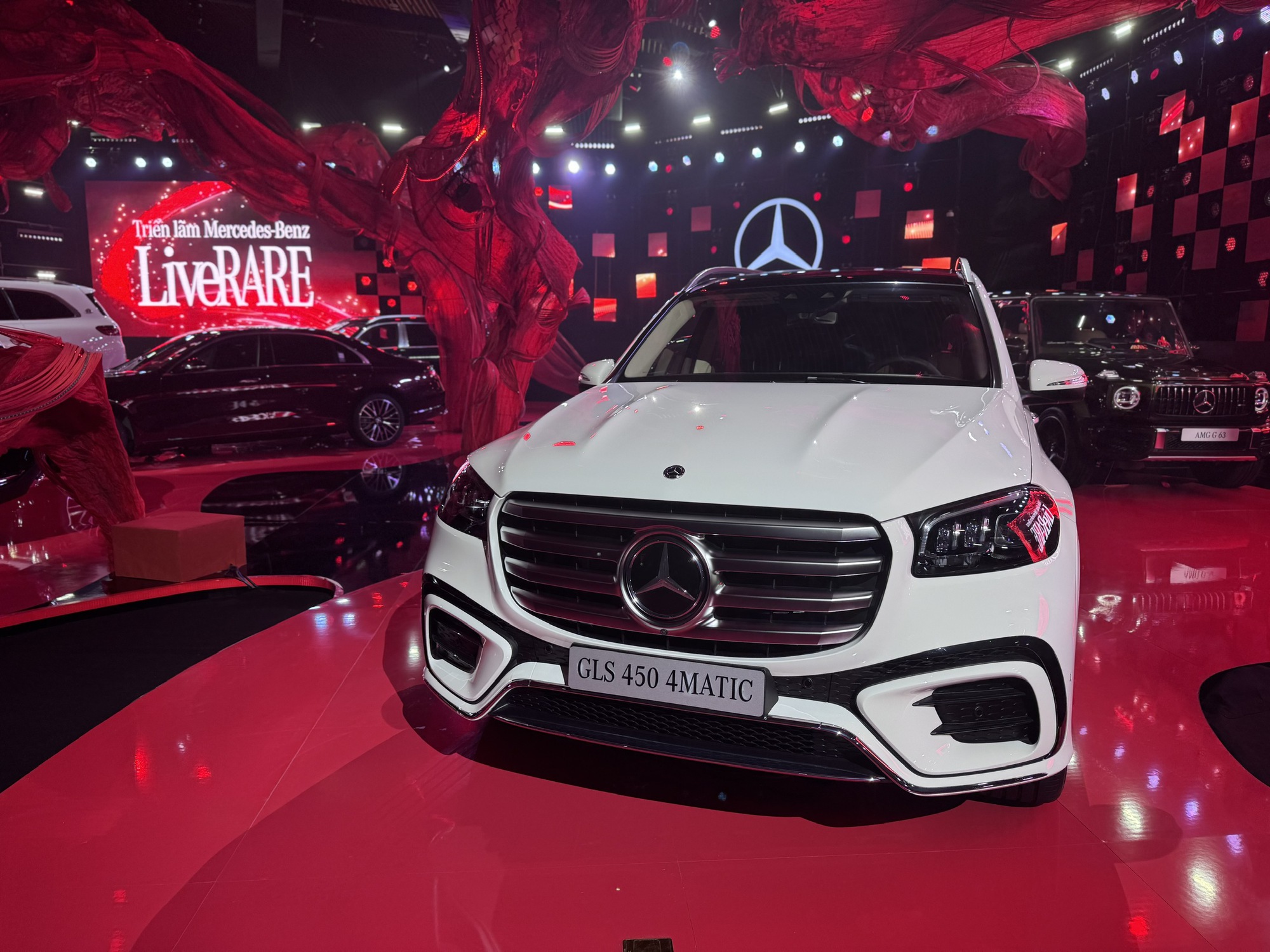 Các mẫu ô tô hạng sang ngày càng khó tiêu thụ, tồn kho tăng cao