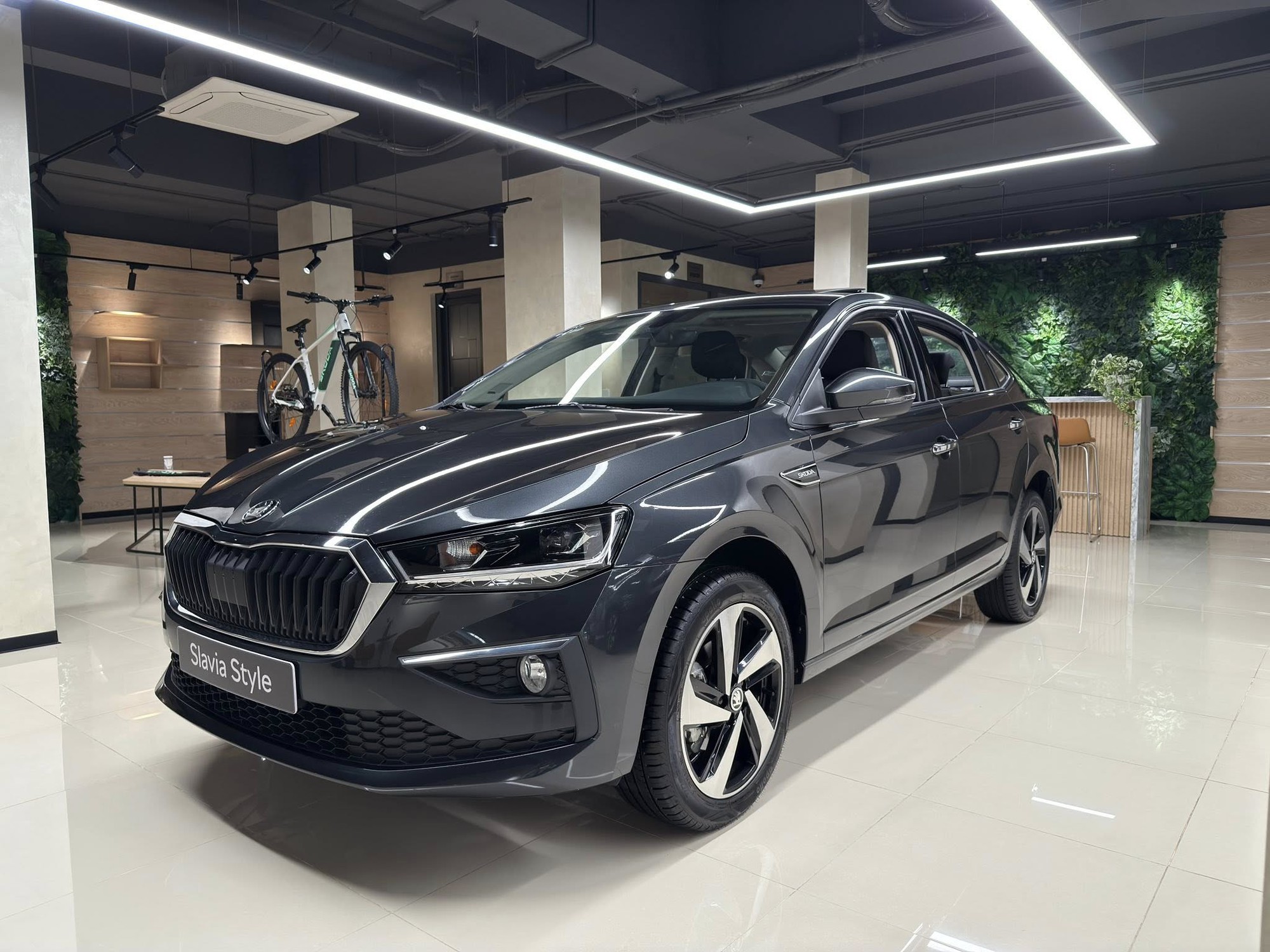 Skoda Slavia sử dụng động cơ xăng 1.0L tăng áp