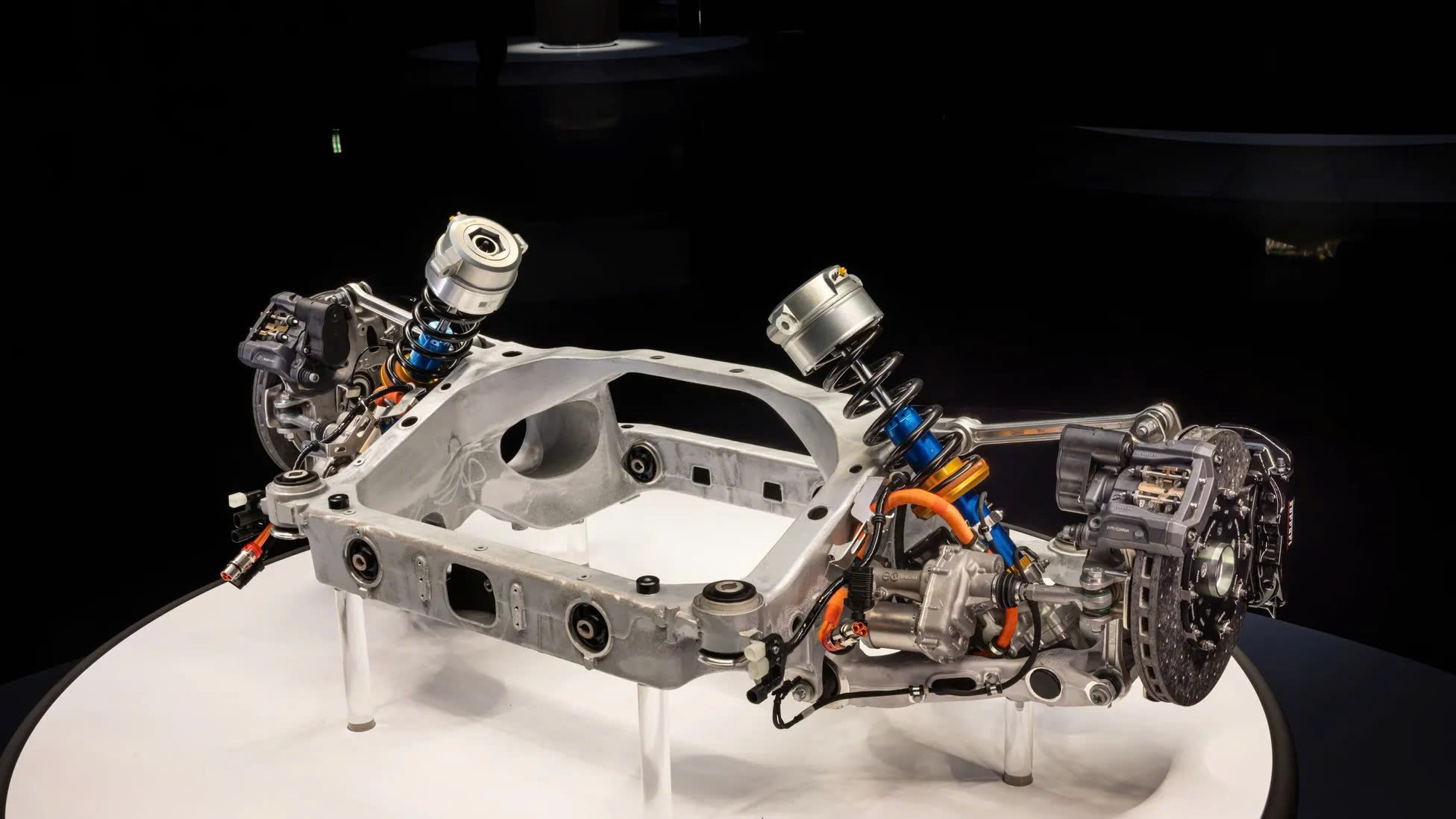 Kết cấu truyền động của Ferrari Elettrica Chi tiết kết cấu truyền động của Ferrari Elettrica