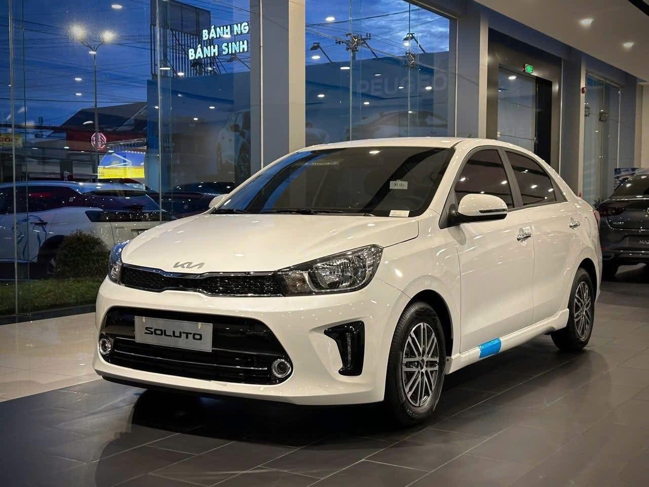 Kia Soluto có giá bán rẻ hơn cả một số mẫu xe hạng A