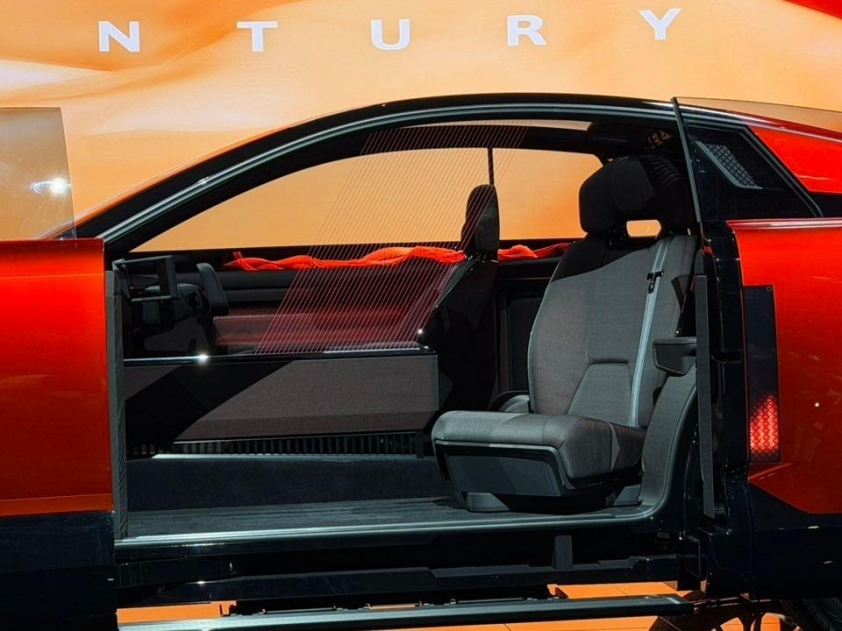 Nội thất xe Century Coupe dạng 4 chỗ