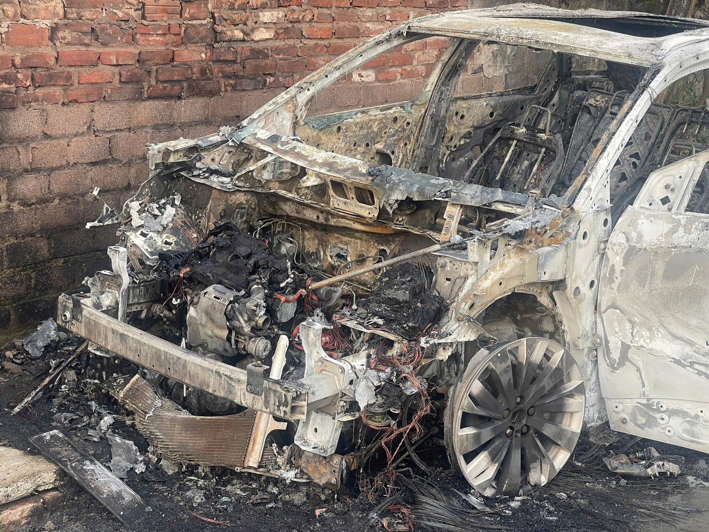 Peugeot 3008 sau vụ cháy