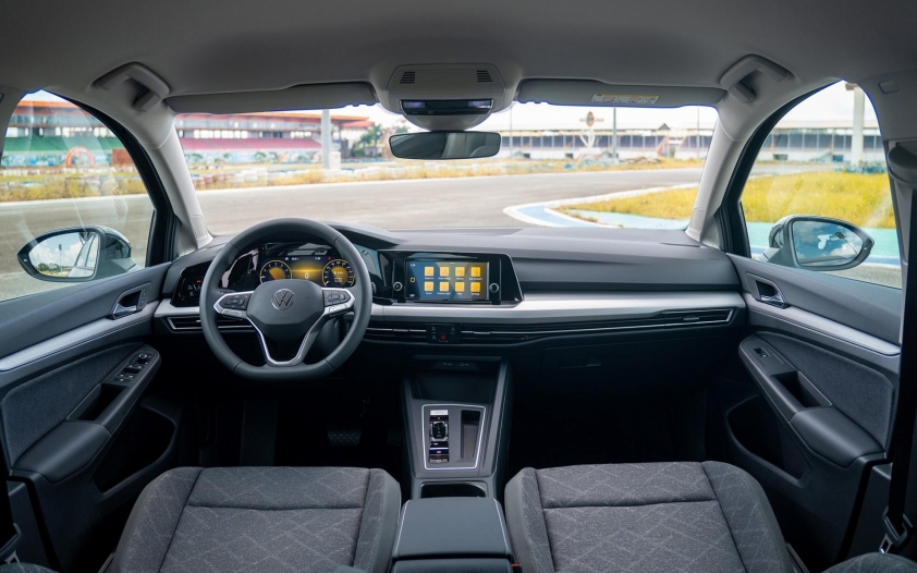 Nội thất sang trọng với chất liệu cao cấp