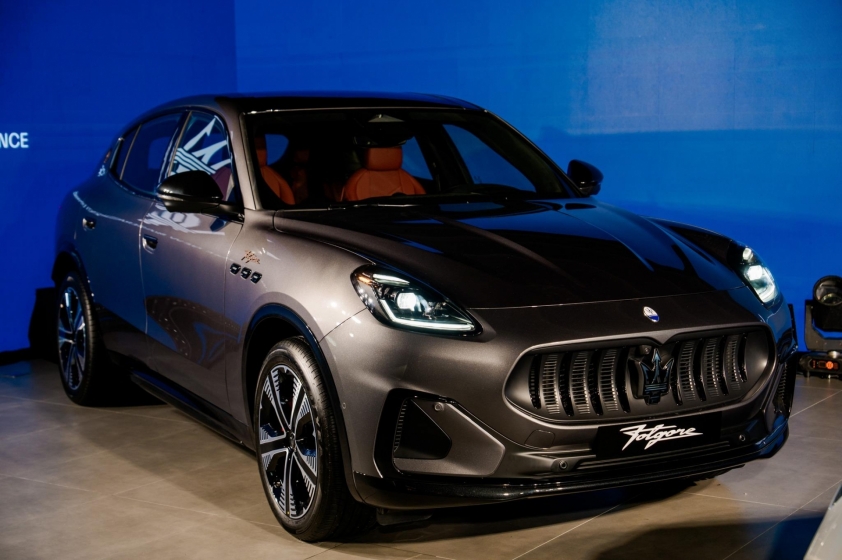 GranCabrio Folgore – xe mui trần điện mạnh nhất