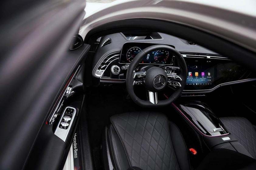 Nội thất số hóa Mercedes-Benz E-Class