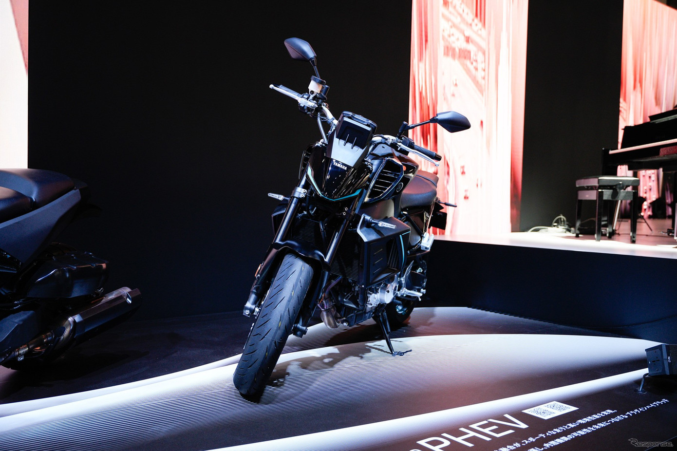 Proto PHEV trang bị giá đỡ biển số và đèn chiếu sáng hoàn chỉnh Trang bị hoàn thiện cho khả năng thương mại hóa