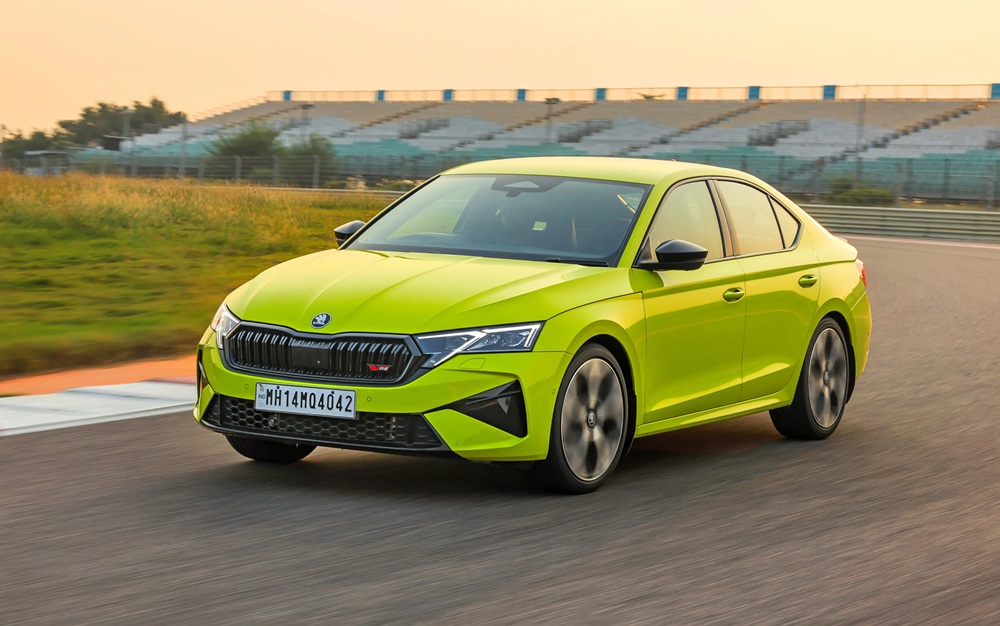 Thiết kế hiện đại với đường nét mềm mại và góc cạnh