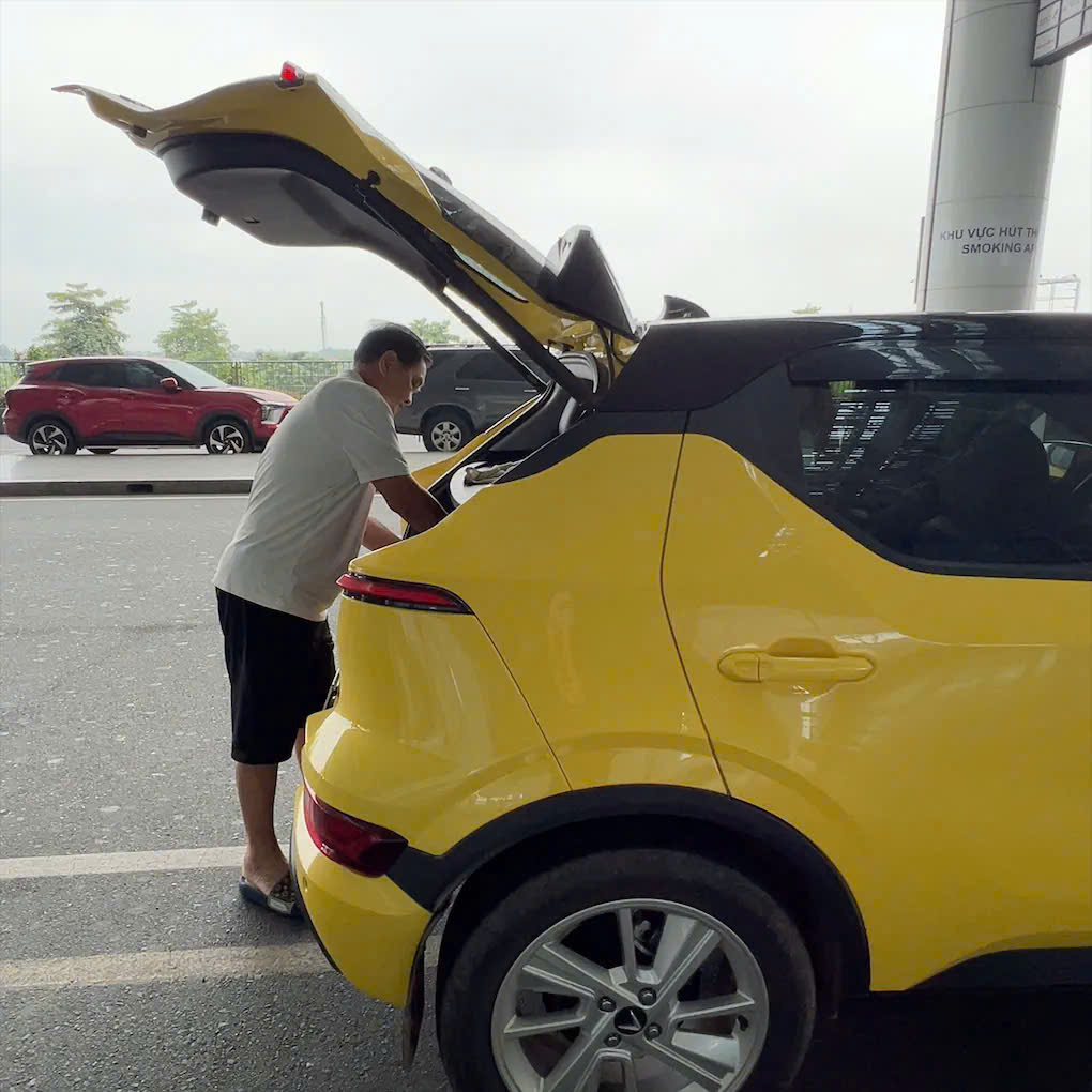 Chiếc VinFast VF 5 được cựu chiến binh khen ngợi