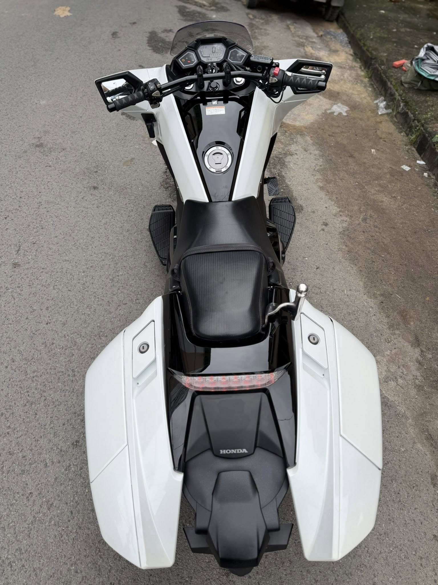 Hình ảnh khác của Honda NM4-02