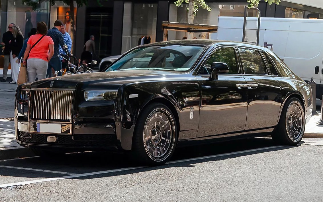 Rolls-Royce Phantom với mâm phong cách Rolex