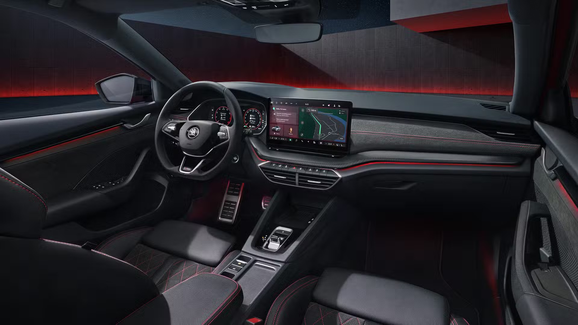 Khoang nội thất với ghế thể thao và đèn viền tùy chỉnh