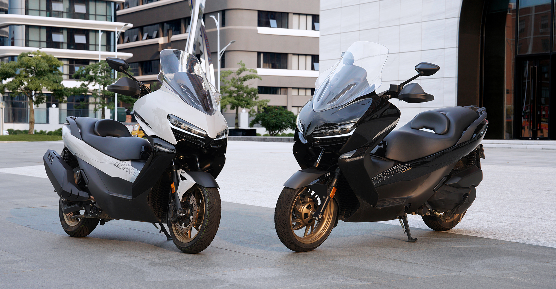 Xe ga chuyên phượt Zontes 368K