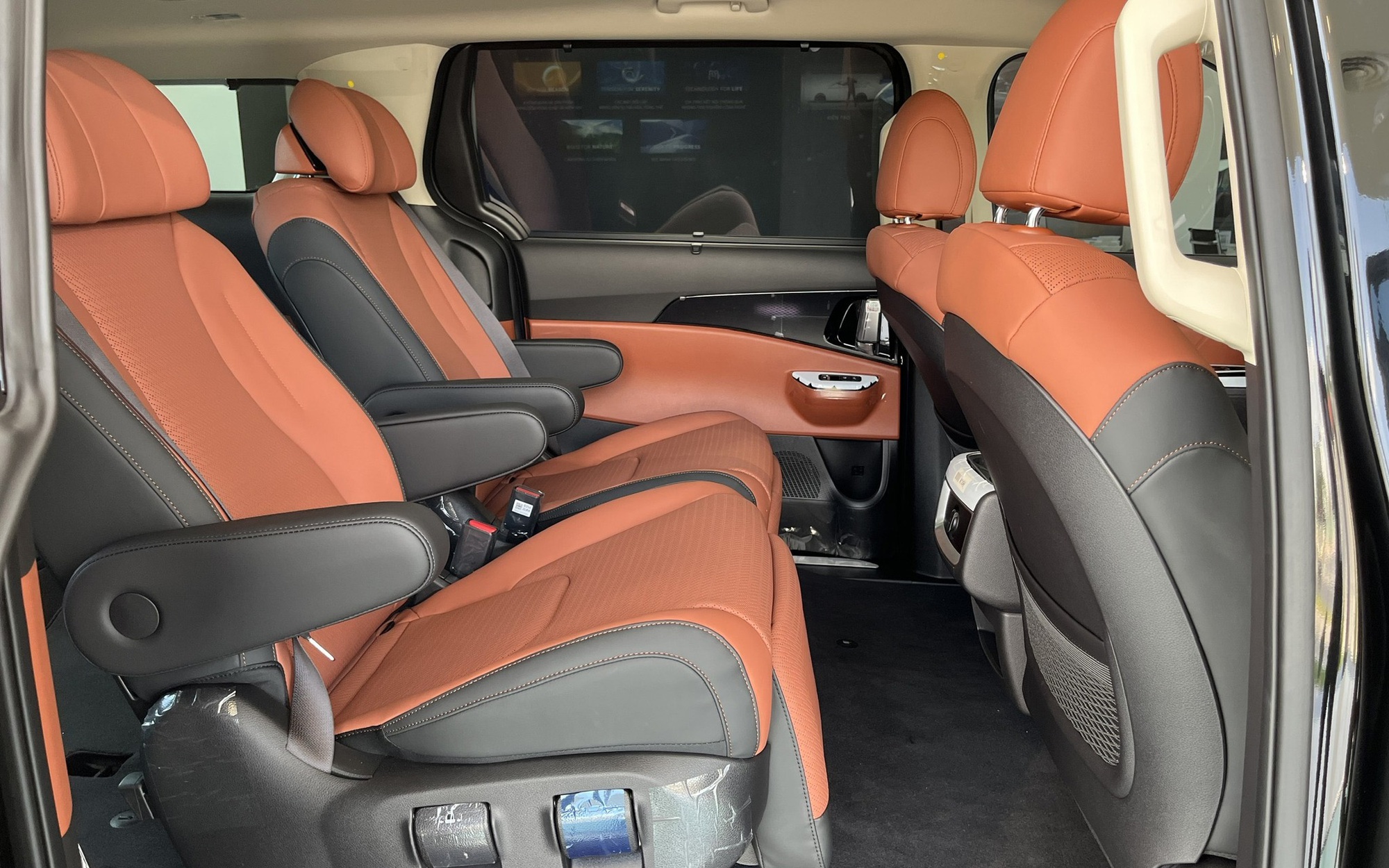 Kia Carnival máy xăng dọn kho giảm giá gần 400 triệu đồng tại đại lý, chạy đều 100km/ngày thì tiền tiết kiệm đủ đổ xăng 6 năm- Ảnh 7. So sánh động cơ bản máy xăng và máy dầu