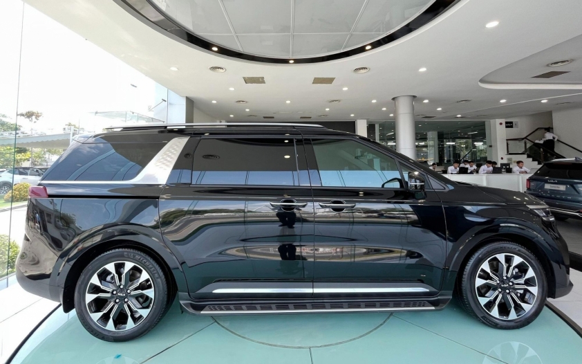 Trang bị nội thất sang trọng của Kia Carnival 3.5G Ghế thương gia và hệ thống giải trí cao cấp