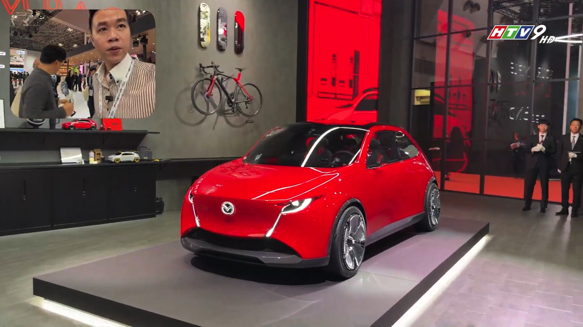 MPV kết hợp giữa Kia và LG với nhiều tiện nghi Xe MPV có bạt lều, bếp nấu, tủ lạnh, màn hình giải trí