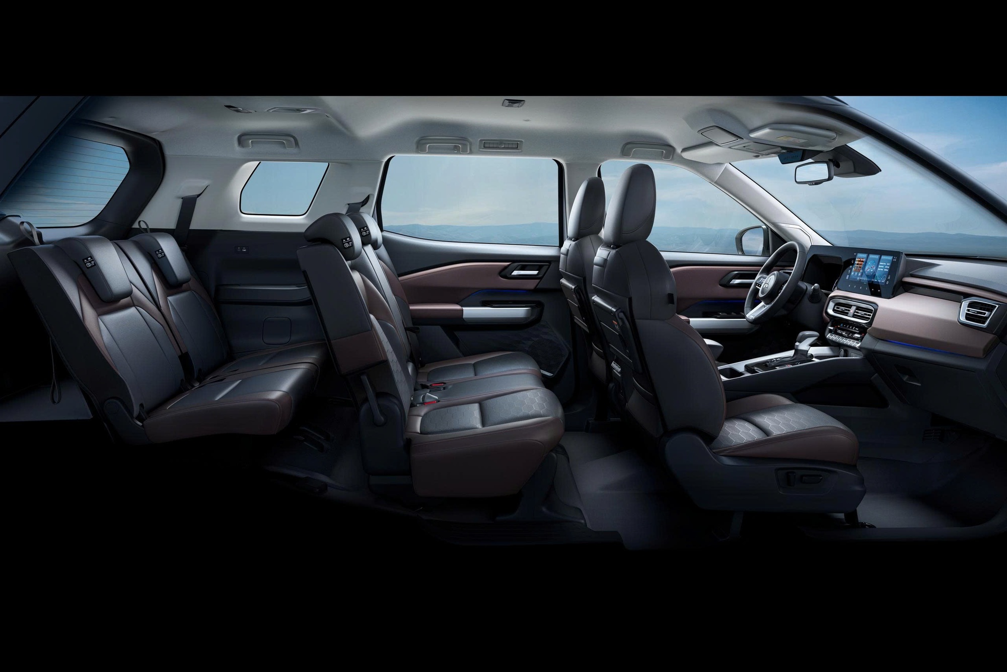 Ghế ngồi và không gian bên trong Mitsubishi Destinator Ghế ngồi rộng rãi trong xe